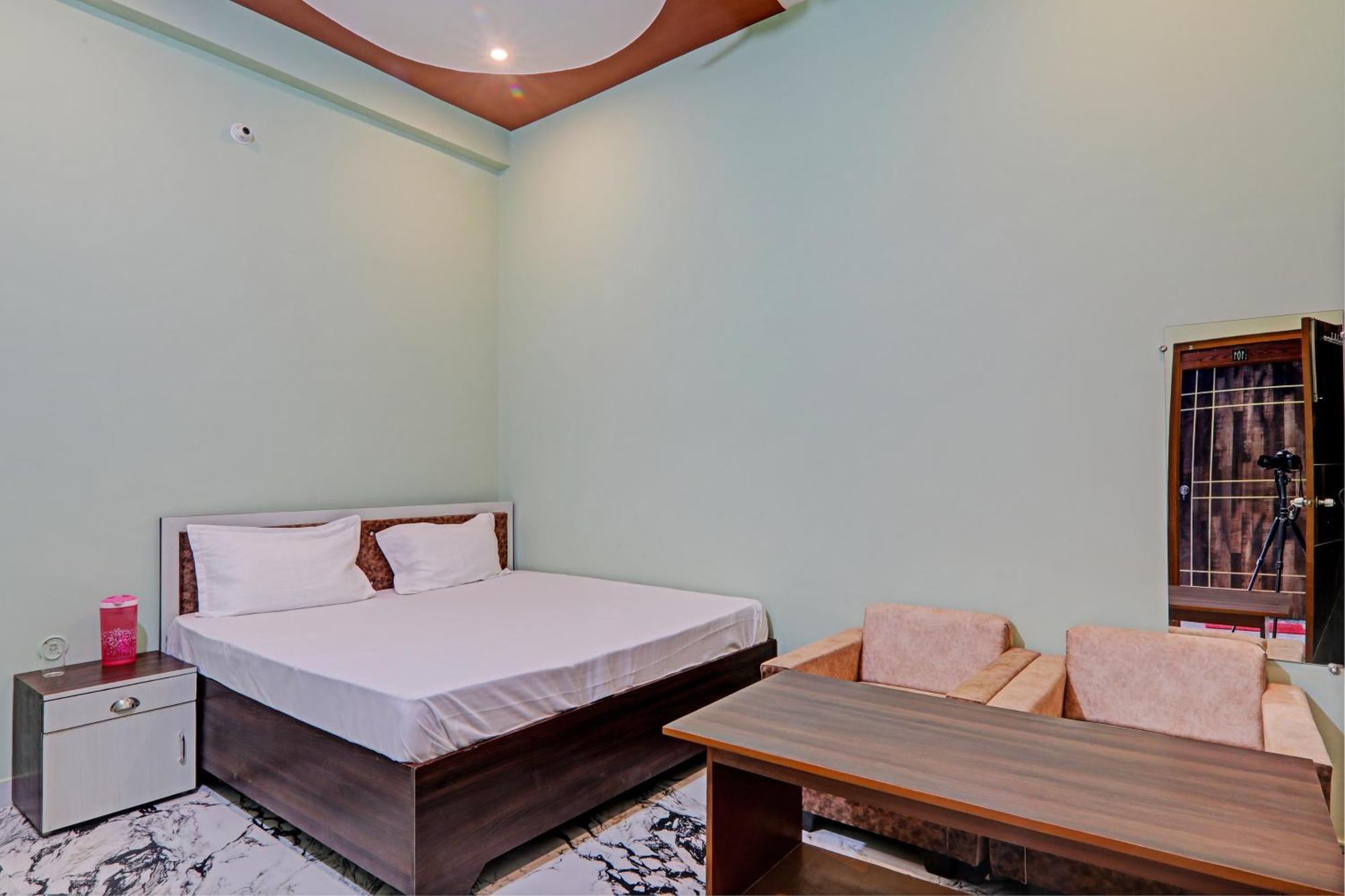 Oyo Green Valley Guest House Sultānpur エクステリア 写真